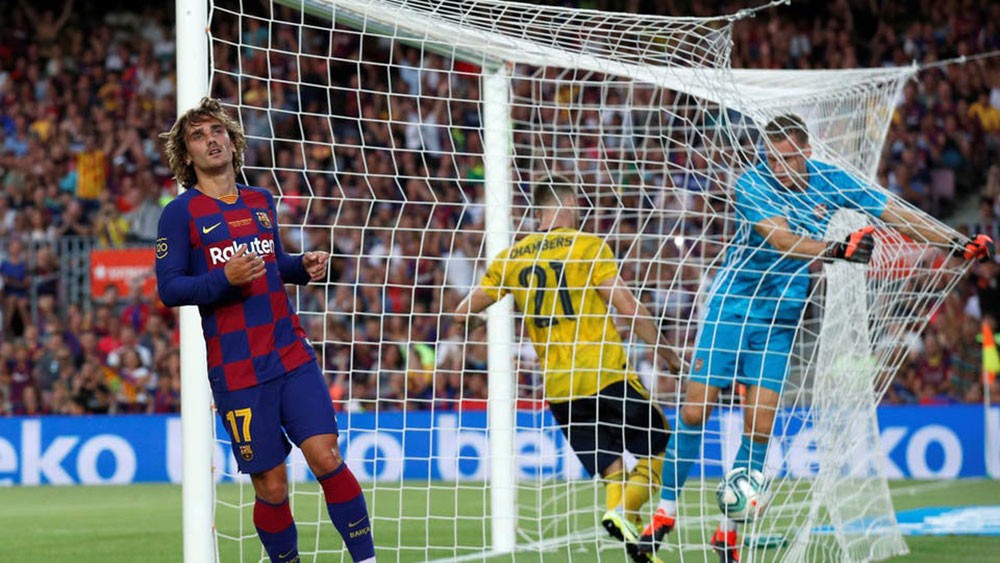 تغريم برشلونة "300 يورو" بسبب التفاوض مع غريزمان