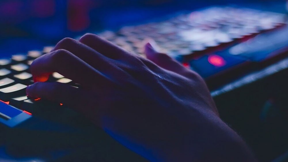 مايكروسوفت" تطلق تحديثا طارئا لحماية الحواسب من الاختراق