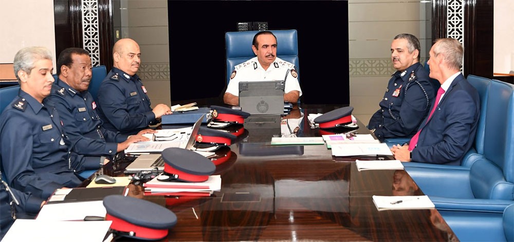 وزير الداخلية يطلع على خطة تطوير الدفاع المدني