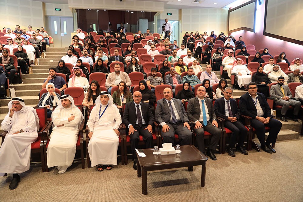 230 طالباً وطالبة يلتحقون ببرامج الدراسات العليا في جامعة البحرين
