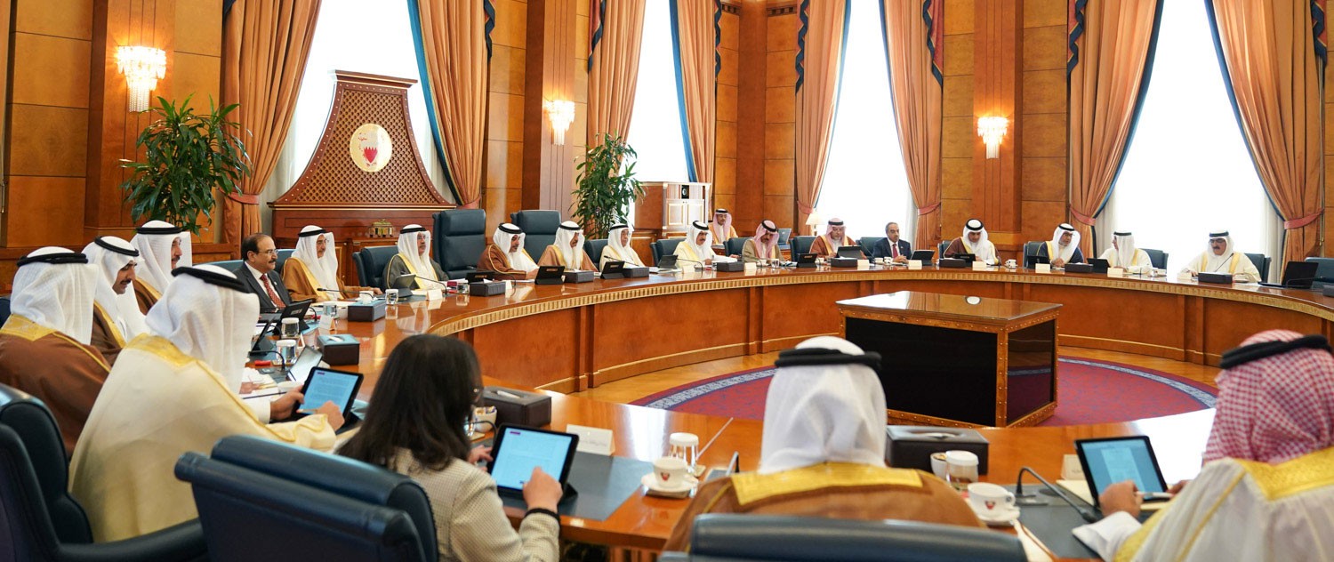 سمو رئيس الوزراء يوجه بتوفير الخدمات والمرافق بمدينة خليفة