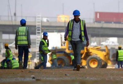 اليوم.. بدء تطبيق تحمل رسوم العمالة الوافدة الصناعية بالسعودية