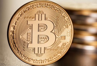مفاجأة.. بيتكوين ليست أكثر العملات تداولاً بالعالم