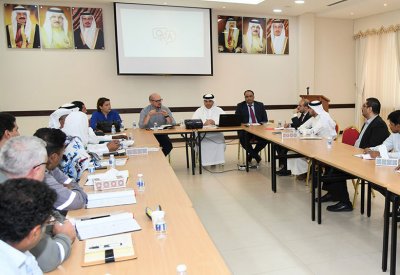 وزارة العمل والتنمية الاجتماعية تعقد اجتماعاً تشاورياً مع الجهات المعنية بتراخيص مشغلي المعدات الثقيلة