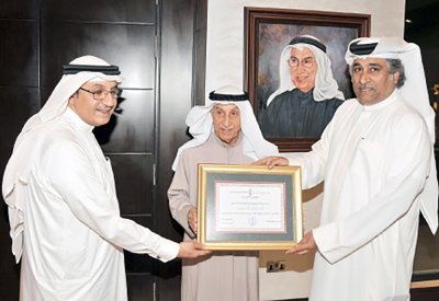 علي سيار يغمد قلمه.. والصحافة تفقد أحد أوتاد خيمتها