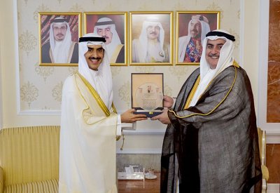وزير الخارجية يتسلم أوراق اعتماد سفير دولة الكويت