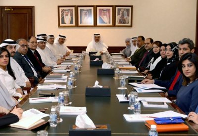 حميدان يطلع على النتائج المتحققة في مشاريع التوظيف والرعاية الاجتماعية