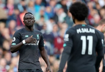 "ديلي ميل" تصف صلاح بـ"الأناني".. وتقول: لا يساعد ماني