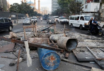 نائب رئيس الوزراء اللبناني: استقالة الحكومة واردة
