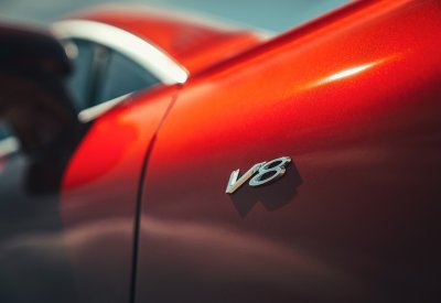 CONTINENTAL GT تحرز لقب ’سيارة الشعب لهذا العام‘
