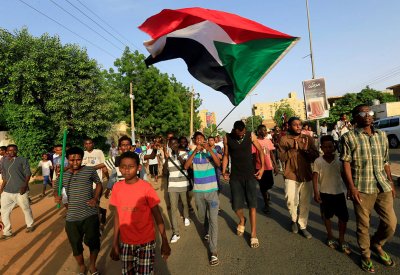 السودان.. الحرية والتغيير تستنكر دعوات لاعتصام بـ"القيادة العامة"