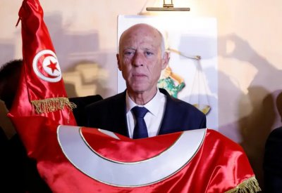 تونس.. قيس سعيد يدخل القصر رسمياً وتحديات كبرى تنتظره
