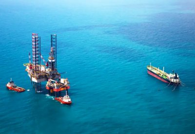 مكاسب قوية للنفط مع التفاؤل باتفاق تجارة أميركي - صيني