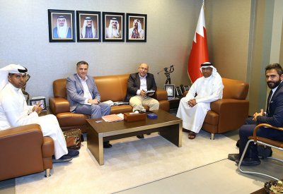 كمال يجتمع بفريق العمل المختص في وضع استراتيجية البارالمبية البحرينيية