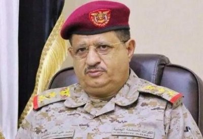 نجاة وزير الدفاع اليمني من هجوم "درون" حوثي