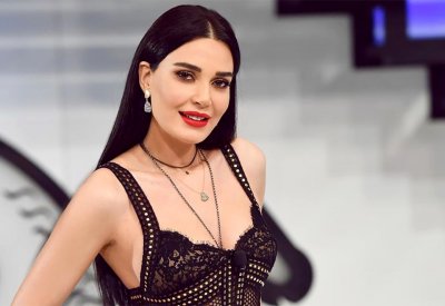 سيرين عبد النور تُهاجِم معارضي مظاهرات لبنان