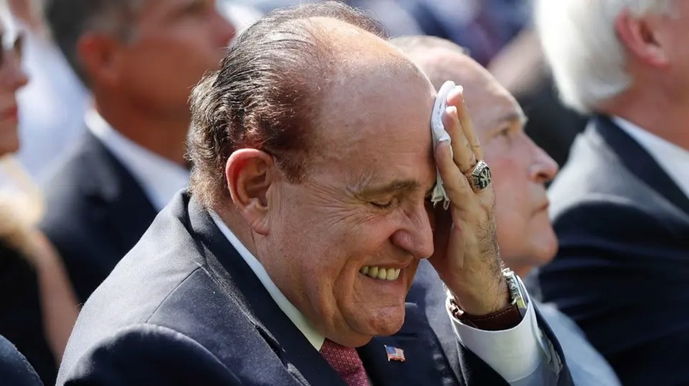 الديمقراطيون يحذرون وكيل ترمب.. سلم الوثائق
