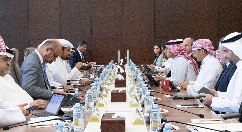 بحرنة الوظائف البرلمانية: 60% نسبة البحرنة في طيران الخليج