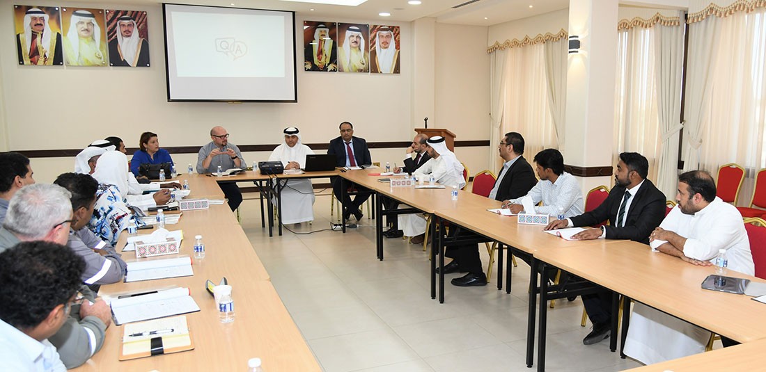 وزارة العمل والتنمية الاجتماعية تعقد اجتماعاً تشاورياً مع الجهات المعنية بتراخيص مشغلي المعدات الثقيلة
