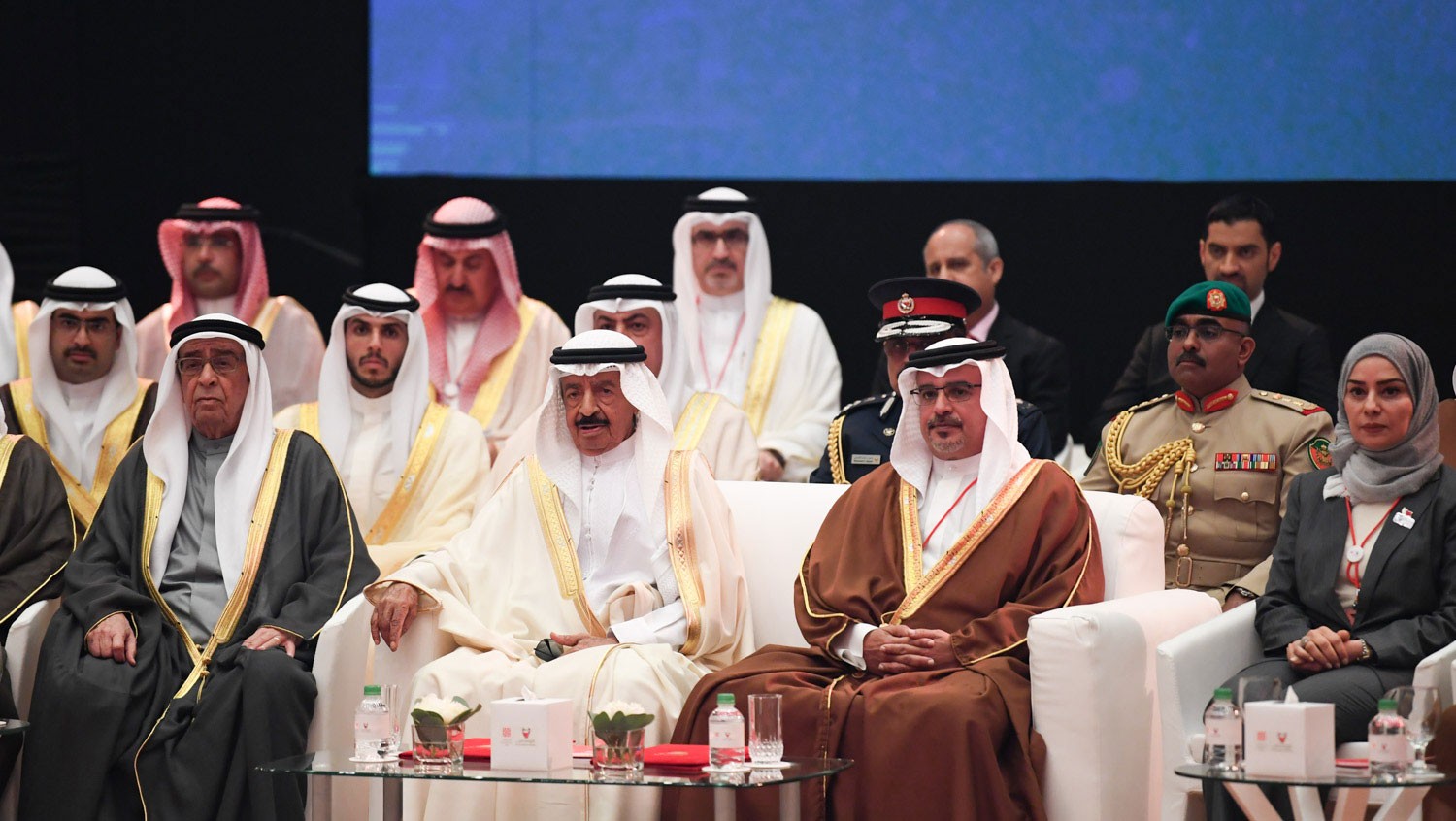 سمو ولي العهد: المواطن هو أساس العمل ولا يوجد حدٌ للتميّز في الخدمة الحكومية