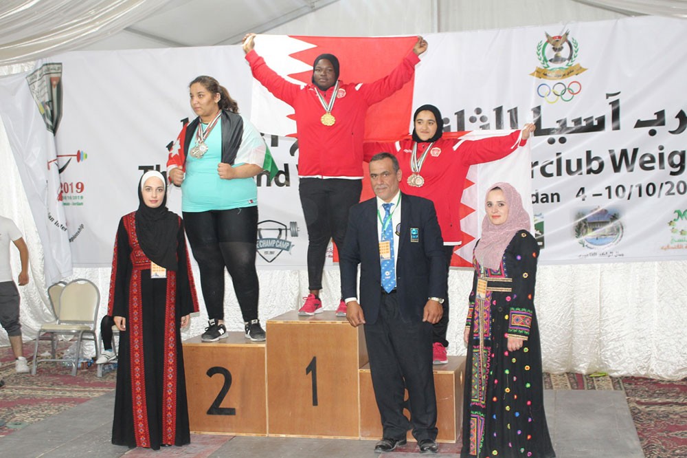 لاعبات المحرق يواصلن التألق والنجومية ببطولة أندية غرب آسيا لرفع الأثقال بالأردن