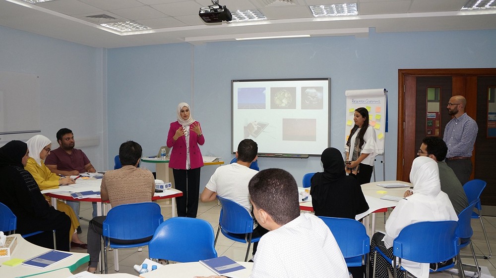 التعليم العالي ينفذ برنامجاً تدريبياً في البحث العلمي لطلبة الجامعات