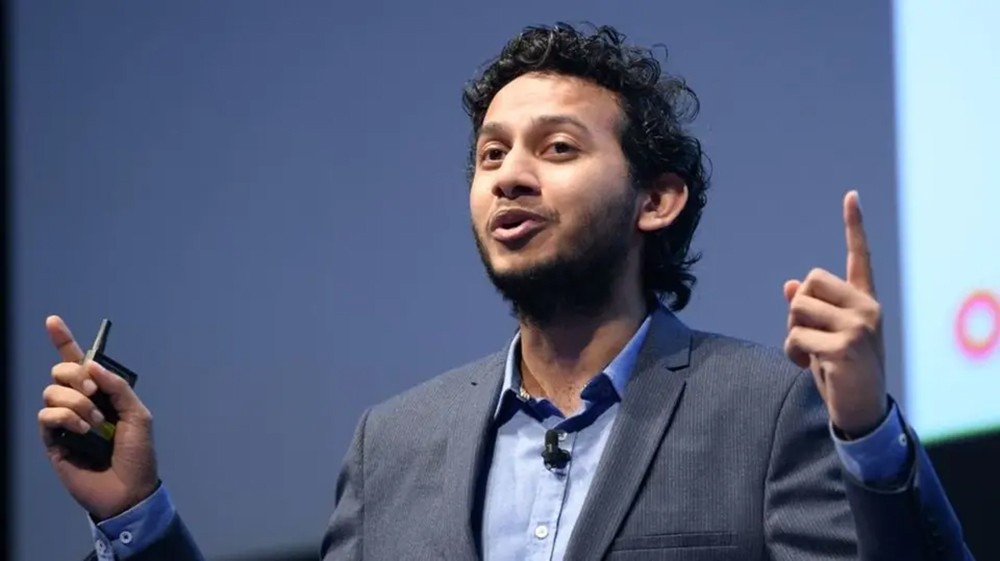 أغروال.. شاب هندي من عامل نظافة لصاحب شركة بـ10 مليارات دولار