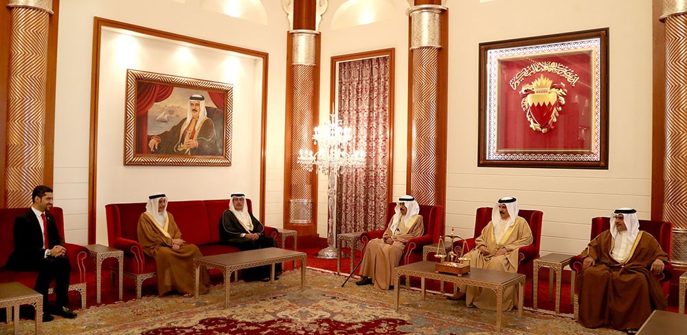 جلالة الملك يستقبل وزير شؤون الكهرباء والماء الجديد لأداء القسم