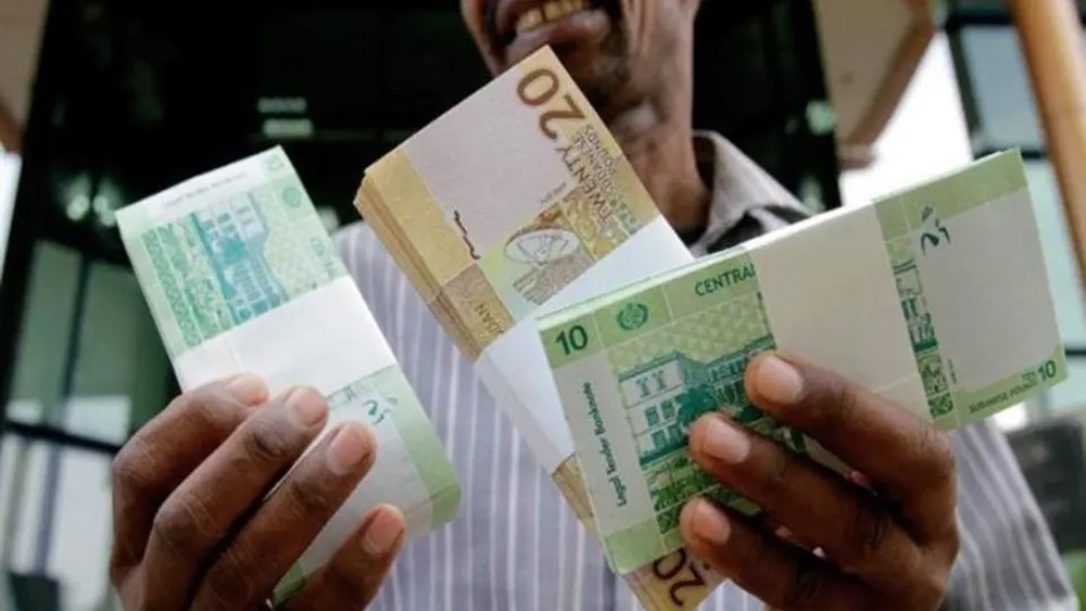 السودان يتجه لزيادة الرواتب في مواجهة الغلاء