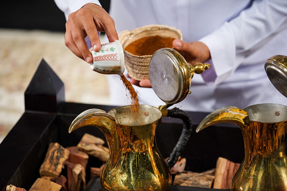 الثقافة والسياحة – أبوظبي تطلق بطولات مخصّصة لإعداد القهوة العربية