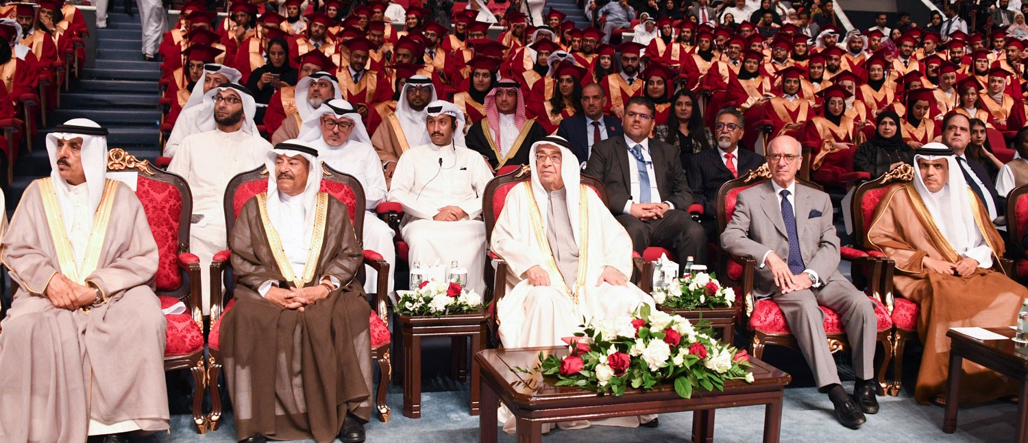 بوليتكنك البحرين تقيم حفل تخريج الفوج السادس