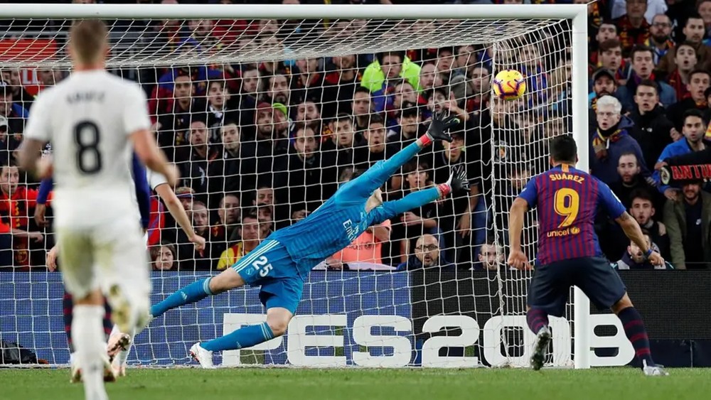 طلب بنقل مباراة "الكلاسيكو" من برشلونة بسبب الاحتجاجات