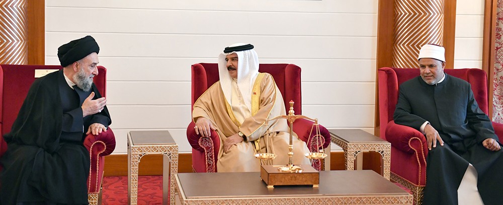 جلالة الملك المفدى يستقبل المشاركين في أعمال المؤتمر الدولي الزكاة والتنمية الشاملة