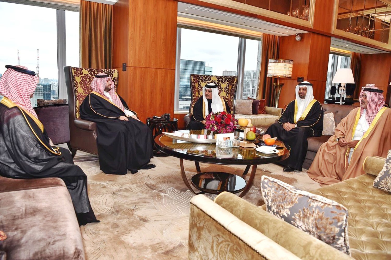 سمو ولي العهد يؤكد على عمق العلاقات الثنائية مع السعودية