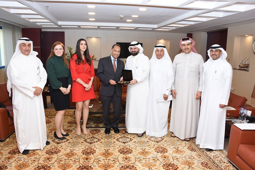 الغرفة تبحث سبل تعزيز وتنمية حجم التبادل التجاري البحريني الامريكي المشترك