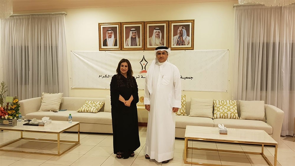 الصالح: يلتقي رئيسة جمعية الصحفيين ويبحث معها احتياجات الصحفيين التشريعية