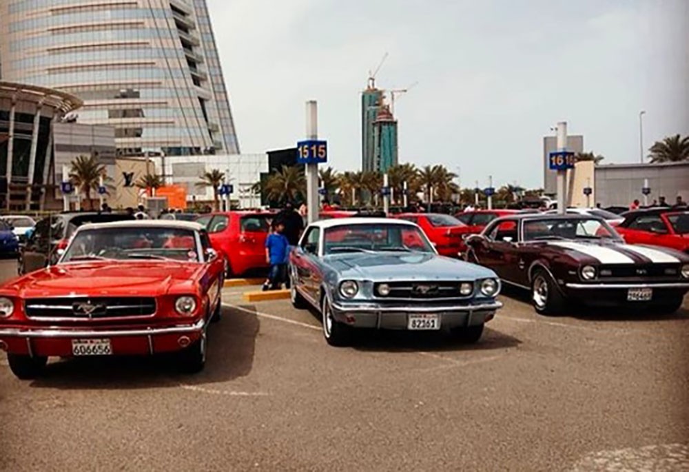 "Cars & Coffee" تبدأ موسماً جديداً في مودا مول