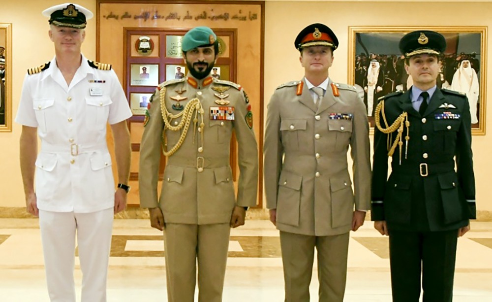 مستشار الأمن الوطني قائد الحرس الملكي يرعى حفل اللقاء الثاني لخريجي أكاديمية ساندهيرست العسكرية الملكية