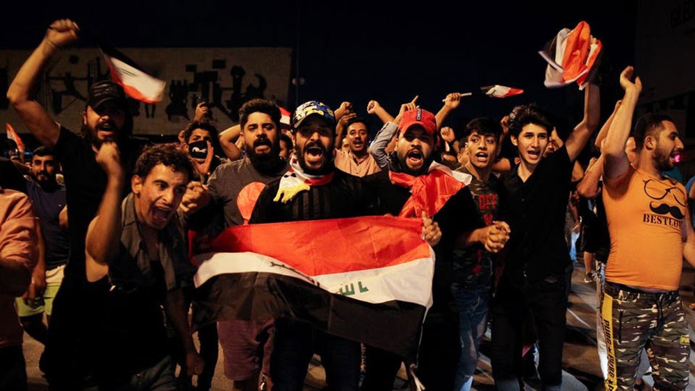 تضامناً مع المتظاهرين.. استقالة 4 نواب عراقيين