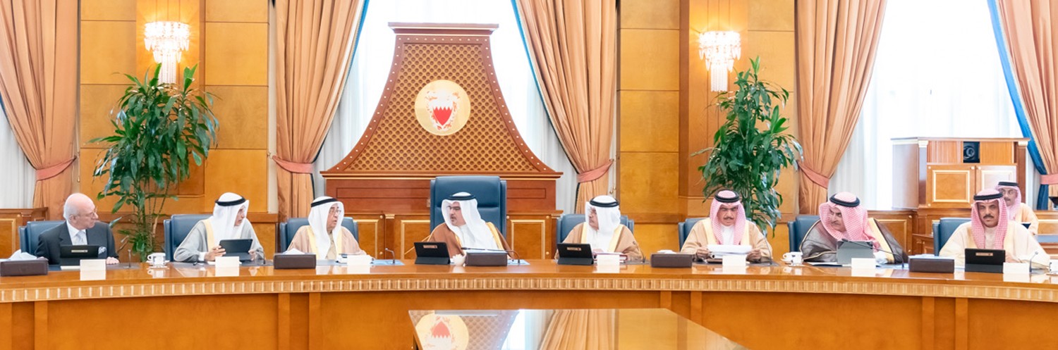 مجلس الوزراء يشيد بدور السعودية والامارات في الاتفاق بين الحكومة اليمنية والمجلس الانتقالي