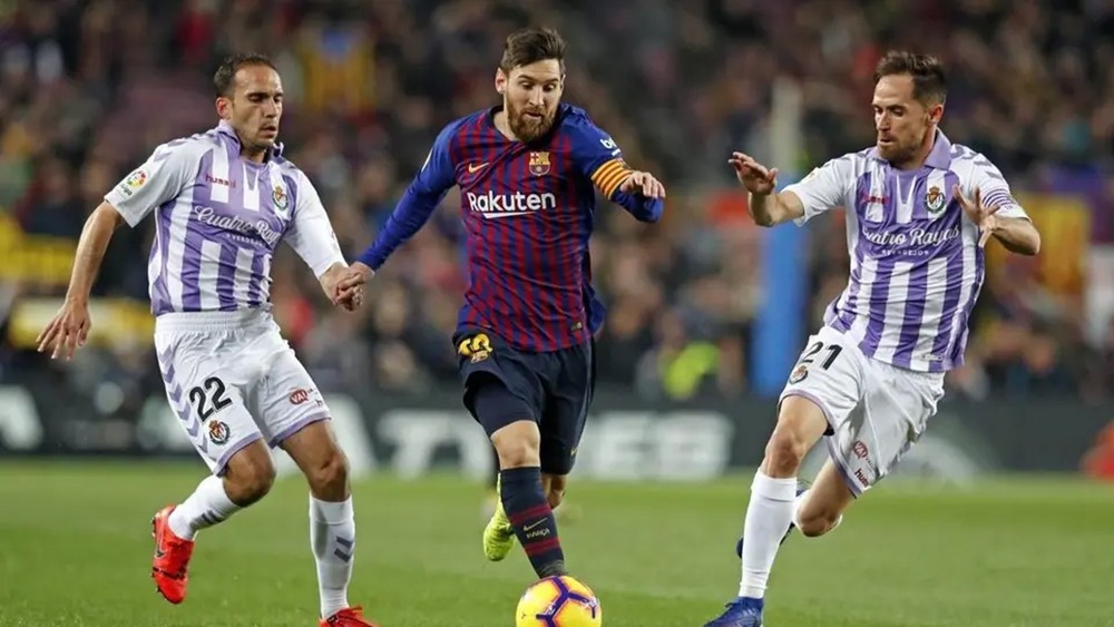 برشلونة يستضيف بلد الوليد بهدف استعادة الصدارة