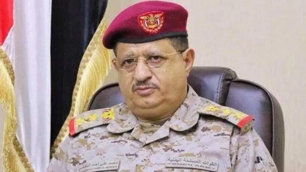 نجاة وزير الدفاع اليمني من هجوم "درون" حوثي