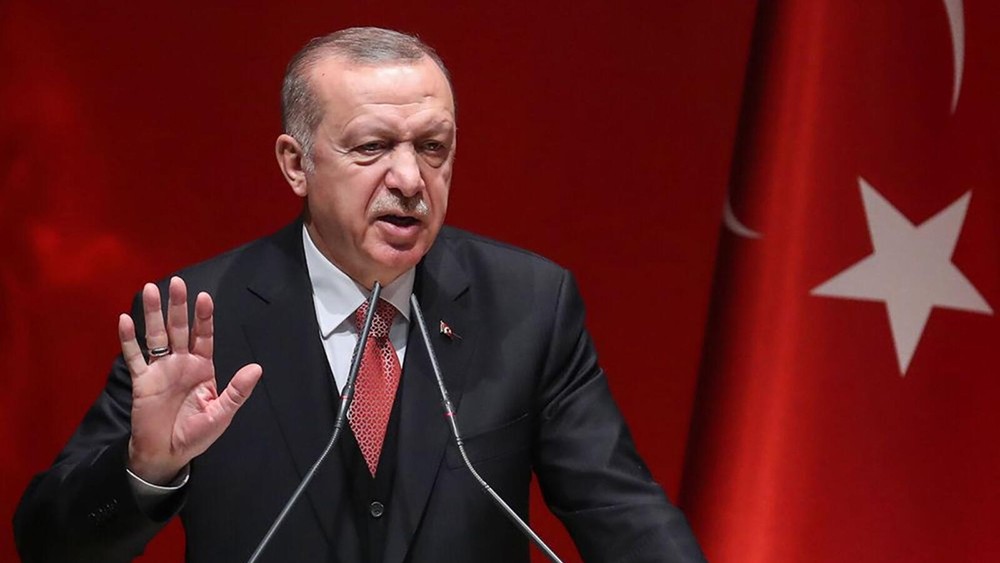 أردوغان يهدد بعملية عسكرية جديدة ضد الأكراد بشمال سوريا