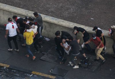 قنابل تخترق جماجم متظاهري العراق.. ومنظمة العفو تدين