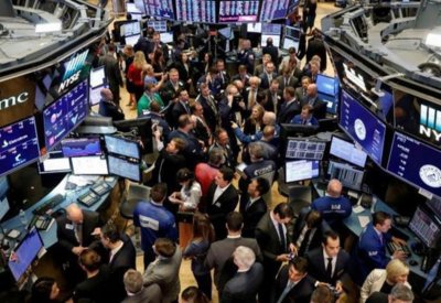 ستاندرد آند بورز وناسداك يبلغان مستوى قياسيا مرتفعا بعد تقرير إيجابي للوظائف