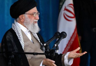 إيران تبتز الأوروبيين.. وتلوح برفع "التخصيب" إلى أعلى مستوى