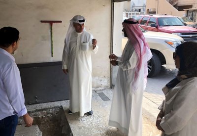وكيل البلديات يتفقد منازل مشروع (الترميم) في الرفاع ومدينة عيسى