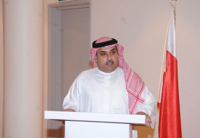 المرباطي يدعو البلديات لاستثمار المياه الملقاة بحرا