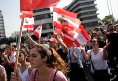 حراك لبنان مستمر.. والتظاهرات الطلابية تجتاح البلاد