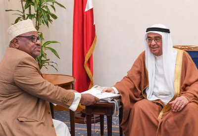 سمو الشيخ محمد بن مبارك يستقبل وزير الشؤون الخارجية بجمهورية القمر